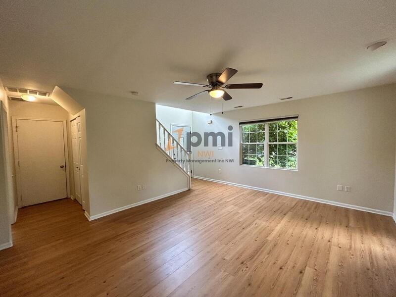4842 93Rd Terrace - Photo 5 of 17
