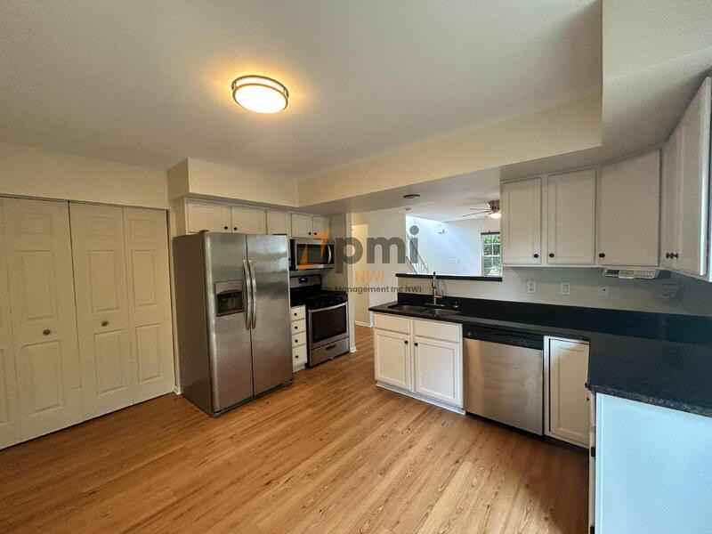 4842 93Rd Terrace - Photo 3 of 17