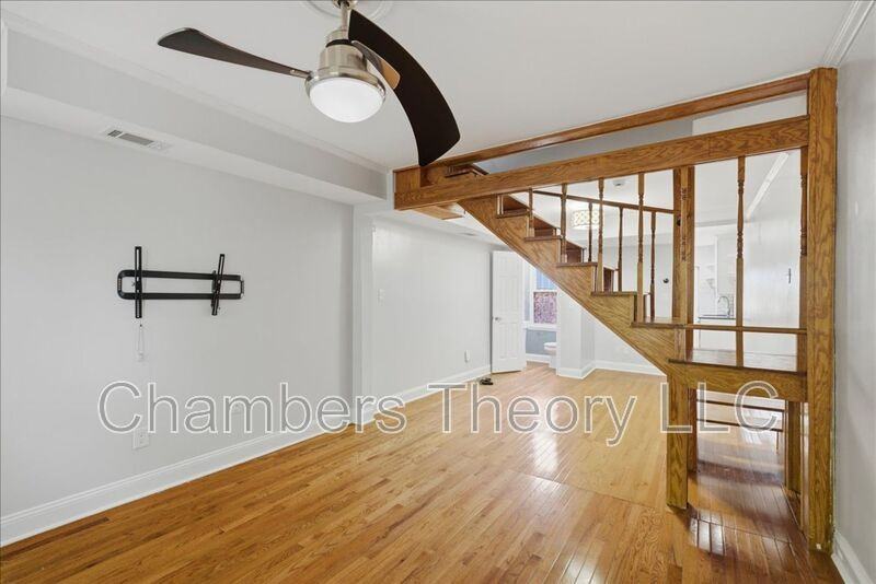 1535 Constitution Ave Ne - Photo 4 of 34