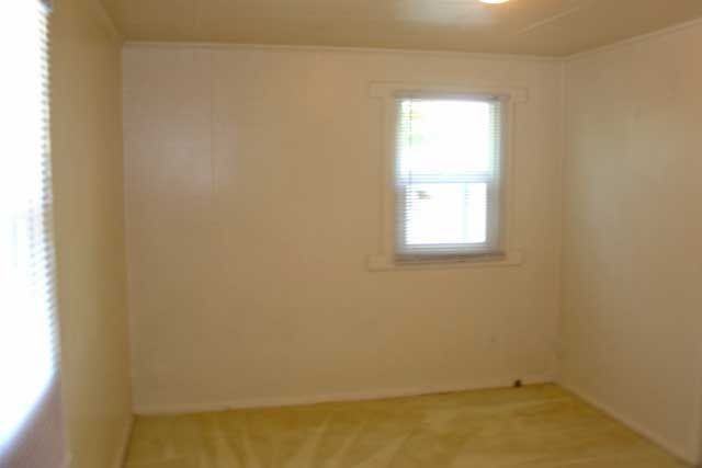 141 1/2 Broadwater Ave - Photo 6 of 6