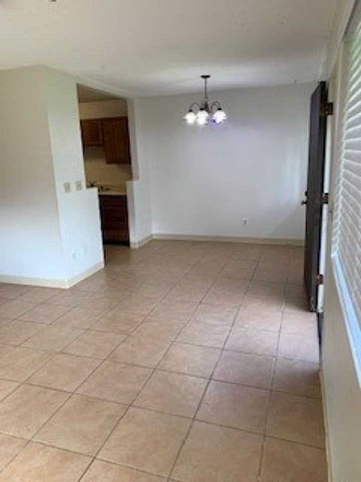 2069 California Ave #17C - Photo 6 of 20