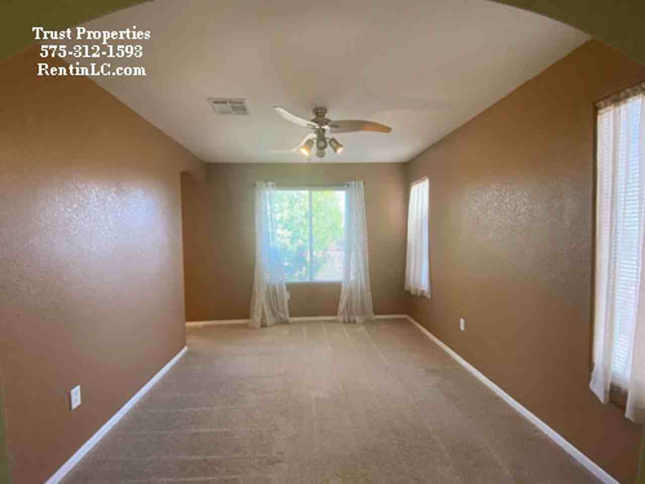 5195 Arena Dr - Photo 5 of 9