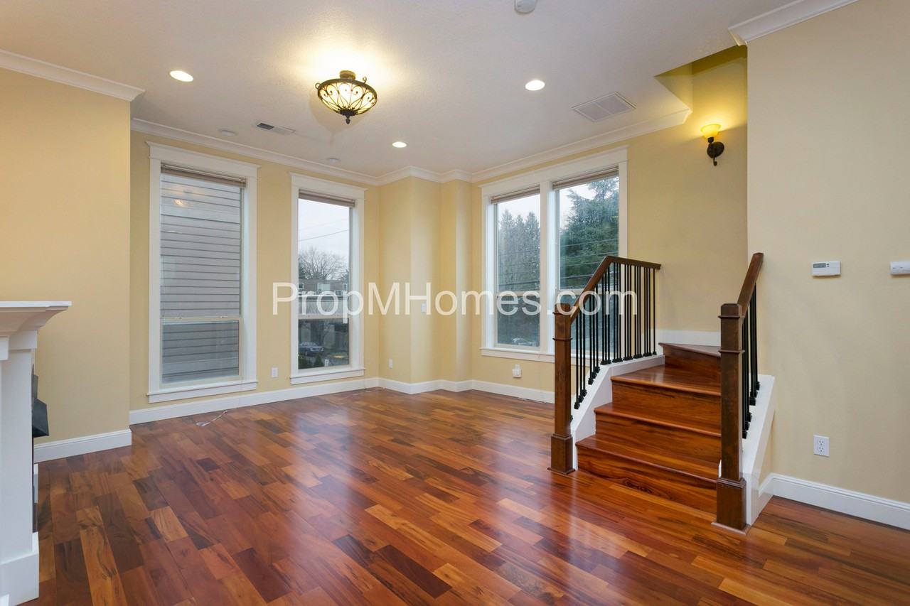 5121 N Williams Ave - Photo 3 of 25