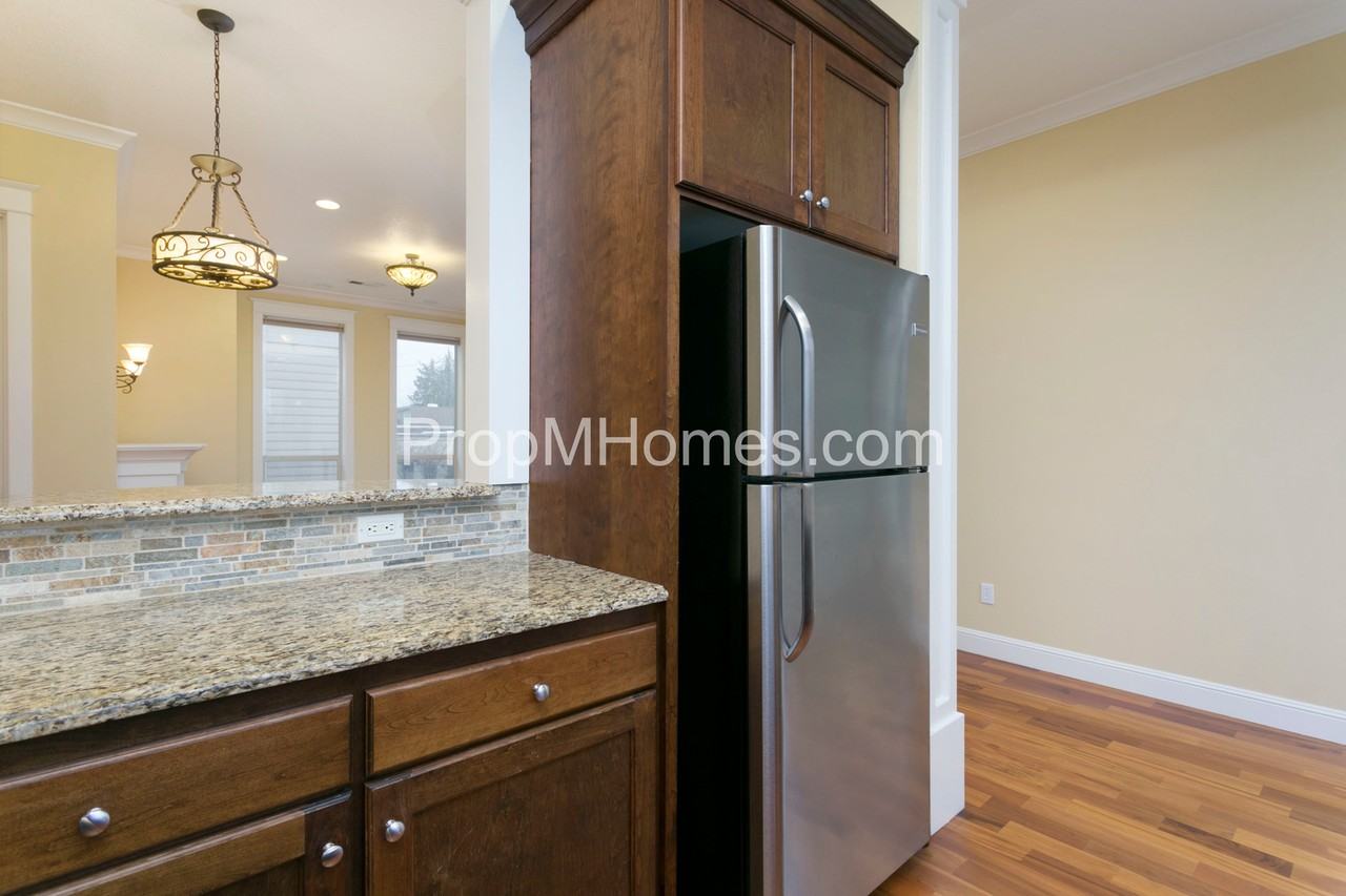 5121 N Williams Ave - Photo 6 of 25