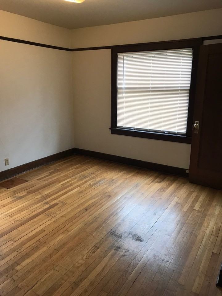 3329 Northwest Ave - Photo 5 of 10
