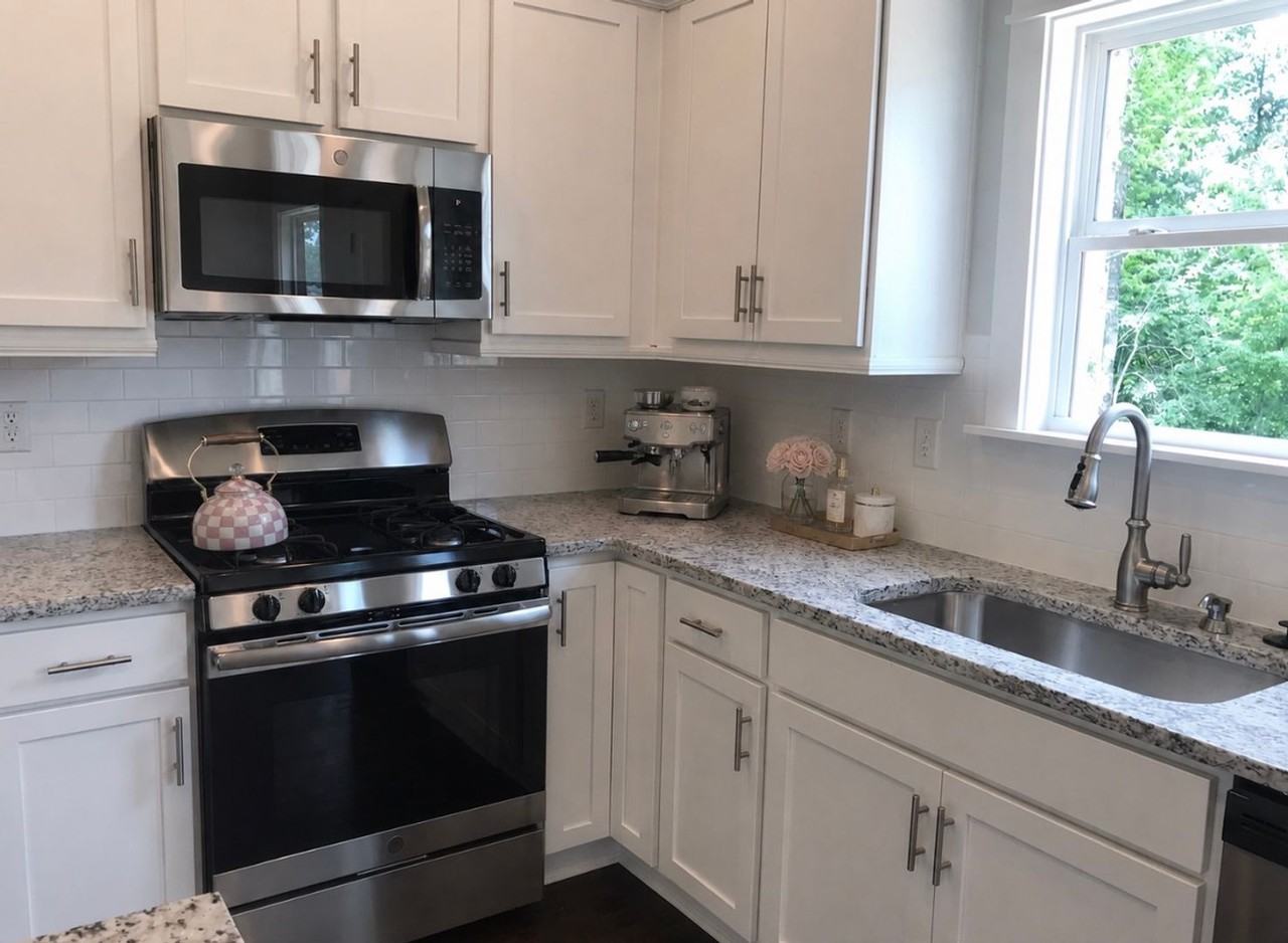 1258 Shades Ter - Photo 4 of 19