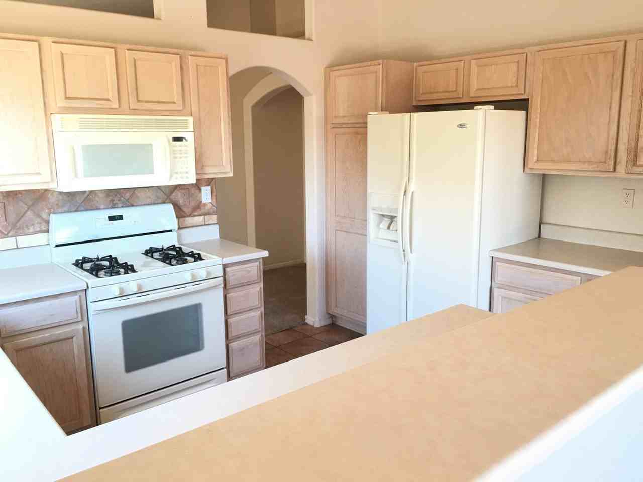 5924 Full Moon Ave Nw - Photo 6 of 23