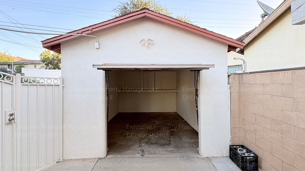 2238 Lindora St - Photo 5 of 42