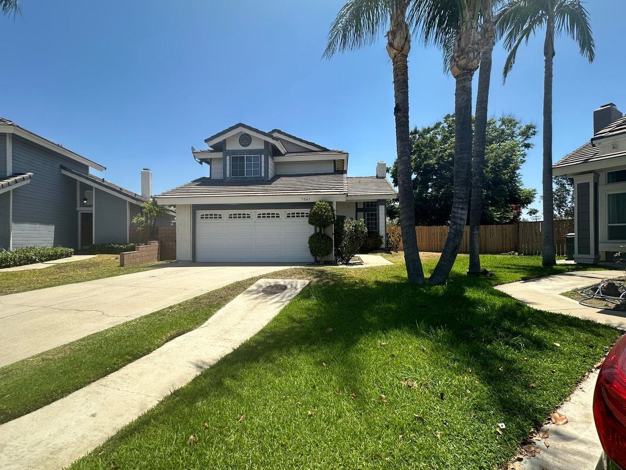 7049 Arlington Pl - Photo 3 of 42