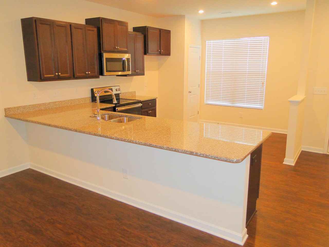 8814 Commons Townes Dr - Photo 3 of 17