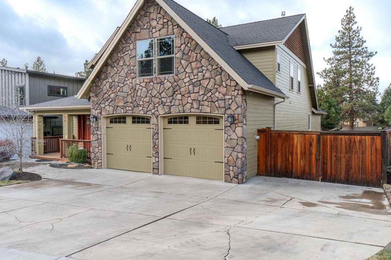 60817 Yellow Leaf St - Photo 2 of 29