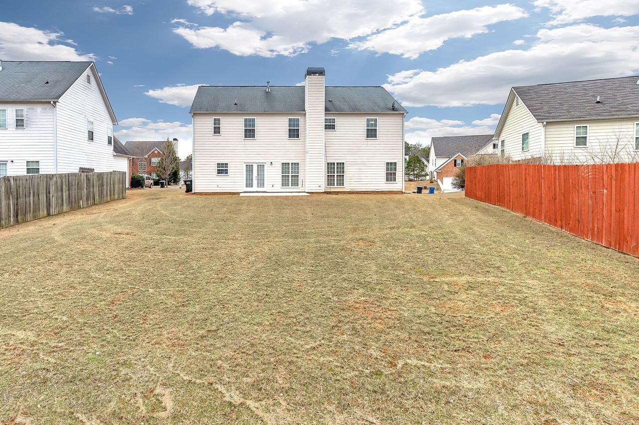2318 Shady Maple Trl - Photo 2 of 18