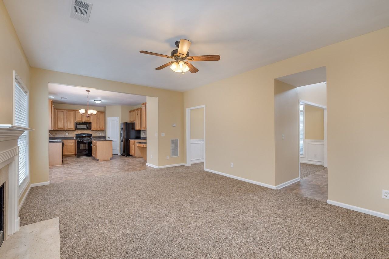 2318 Shady Maple Trl - Photo 6 of 18