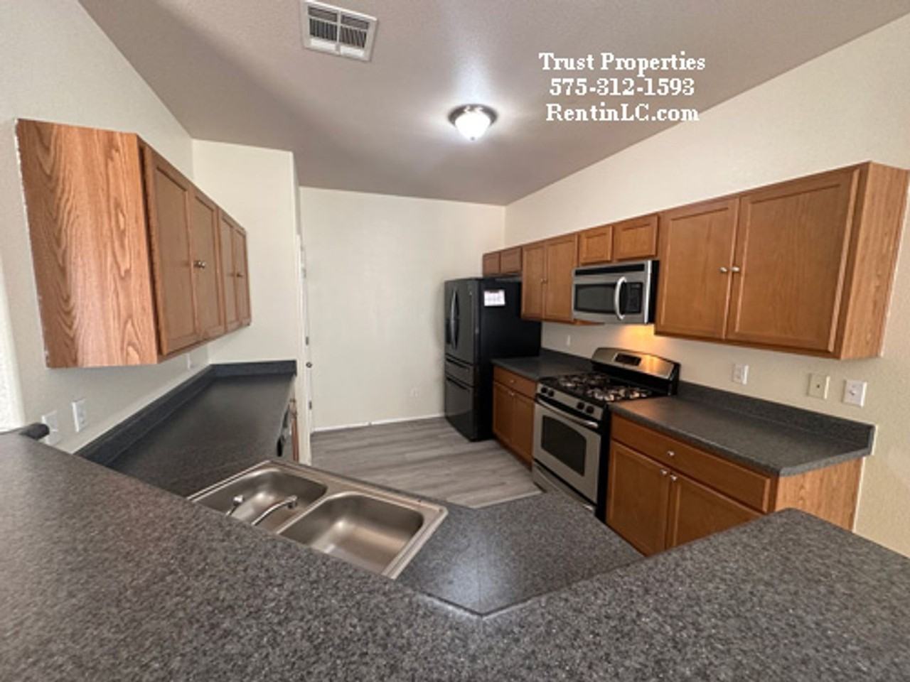 5565 Gobi Ln - Photo 3 of 10