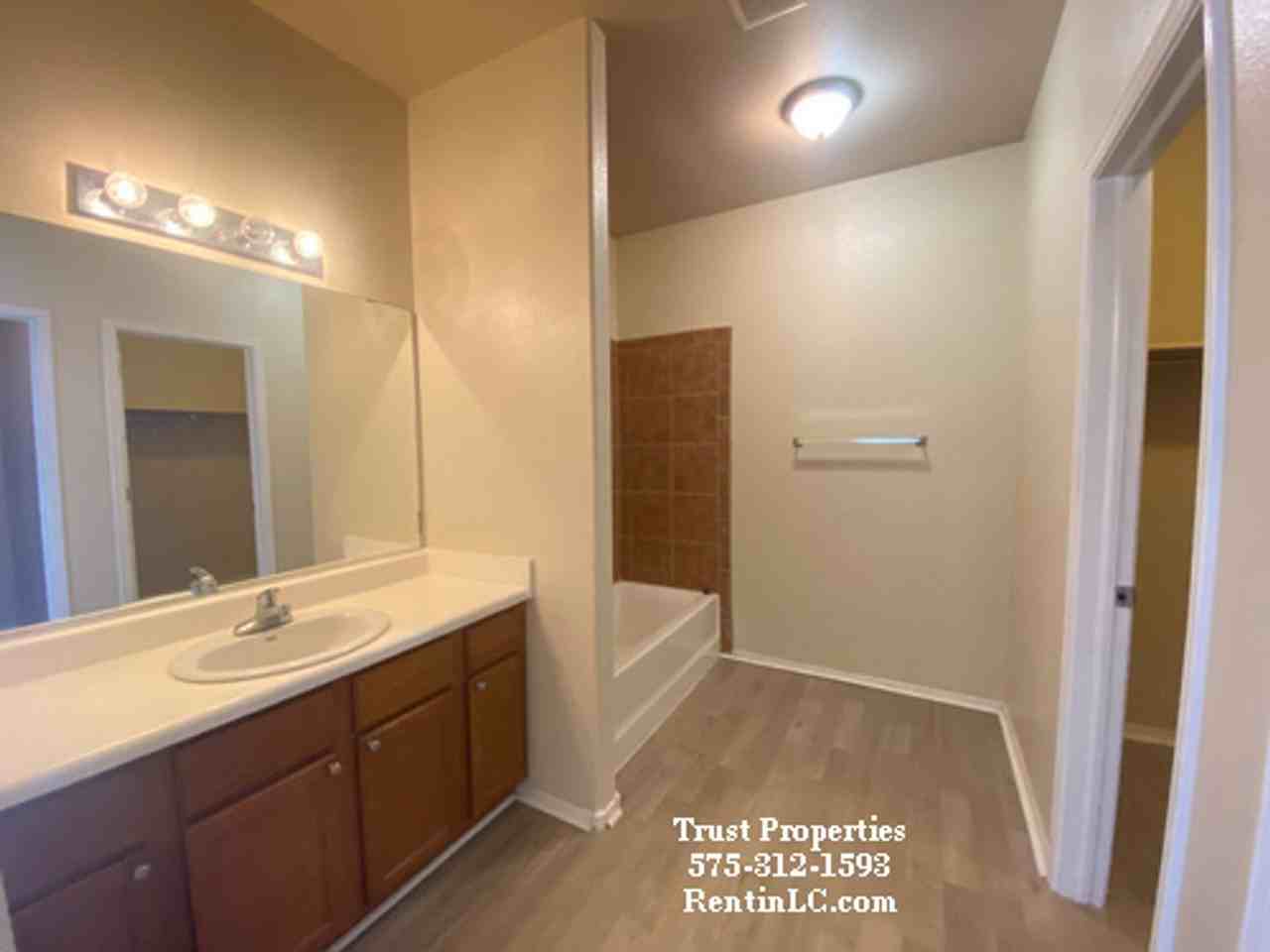 5565 Gobi Ln - Photo 6 of 10