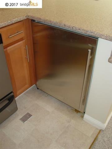 2 Anchor Dr #F386 - Photo 7 of 24