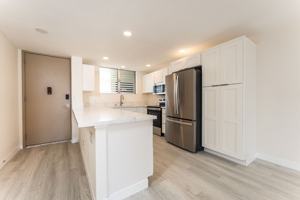 featured image of 1717 Ala Wai Blvd #2402