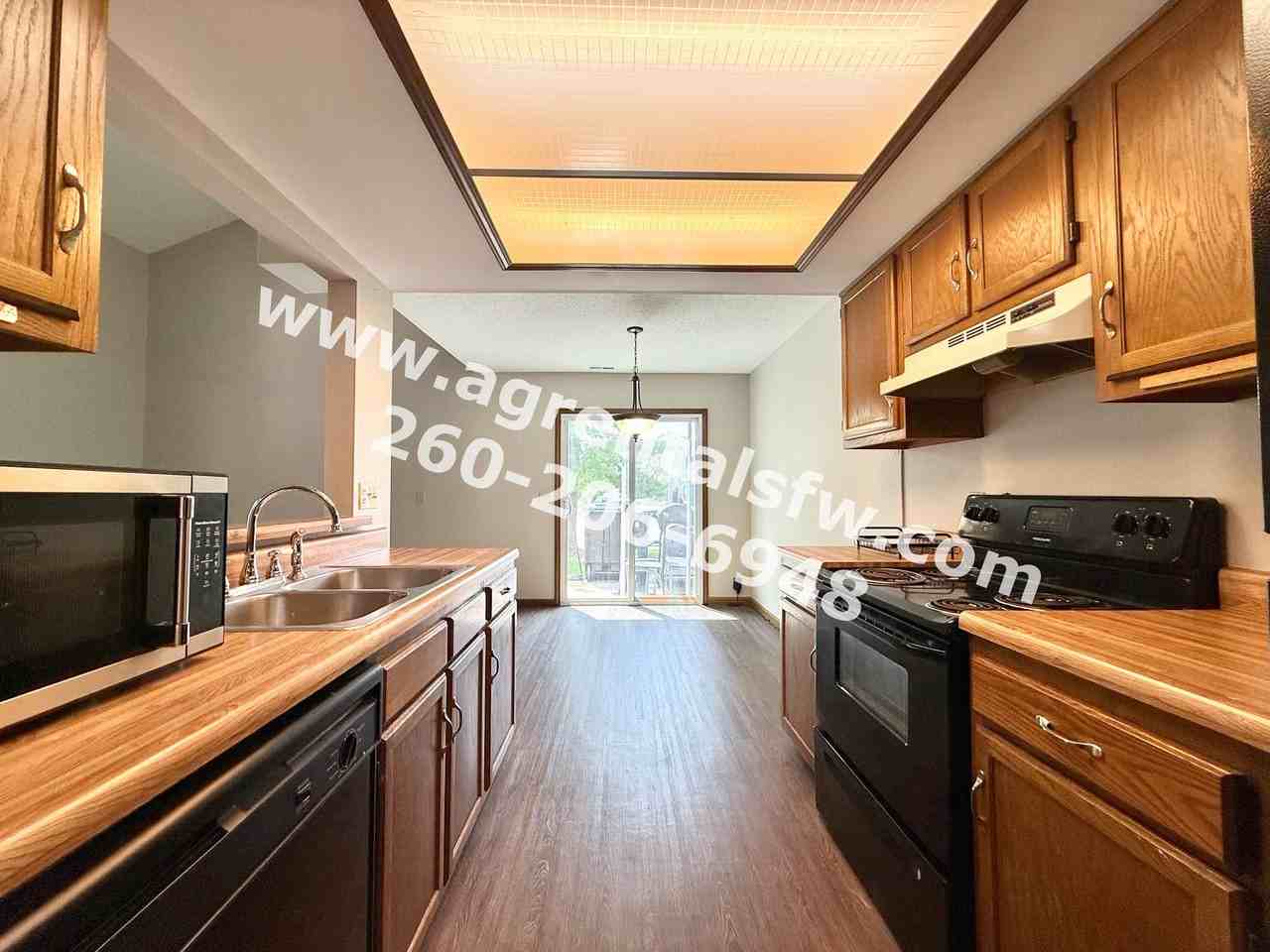 4221 Crofton Ct - Photo 7 of 15