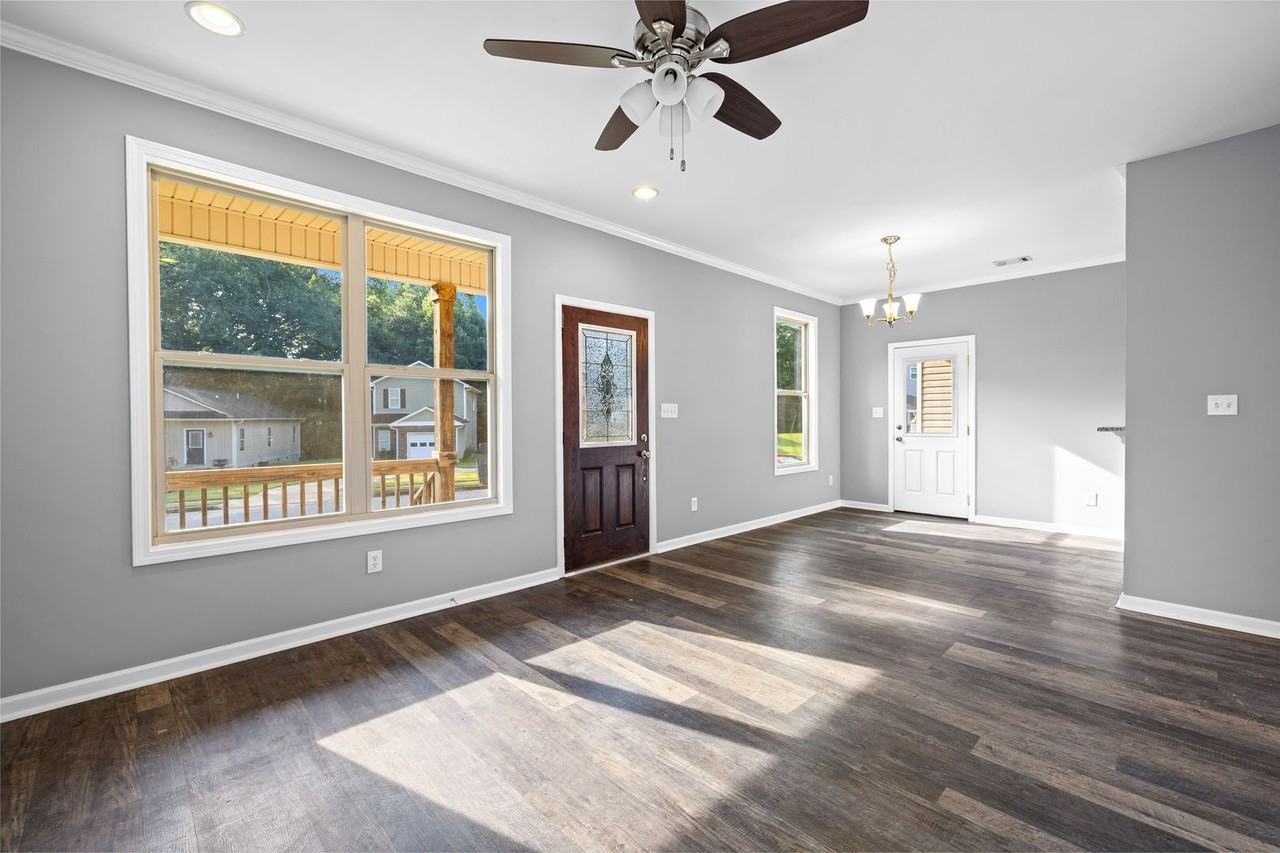 146 Wrightsburg Way - Photo 5 of 19
