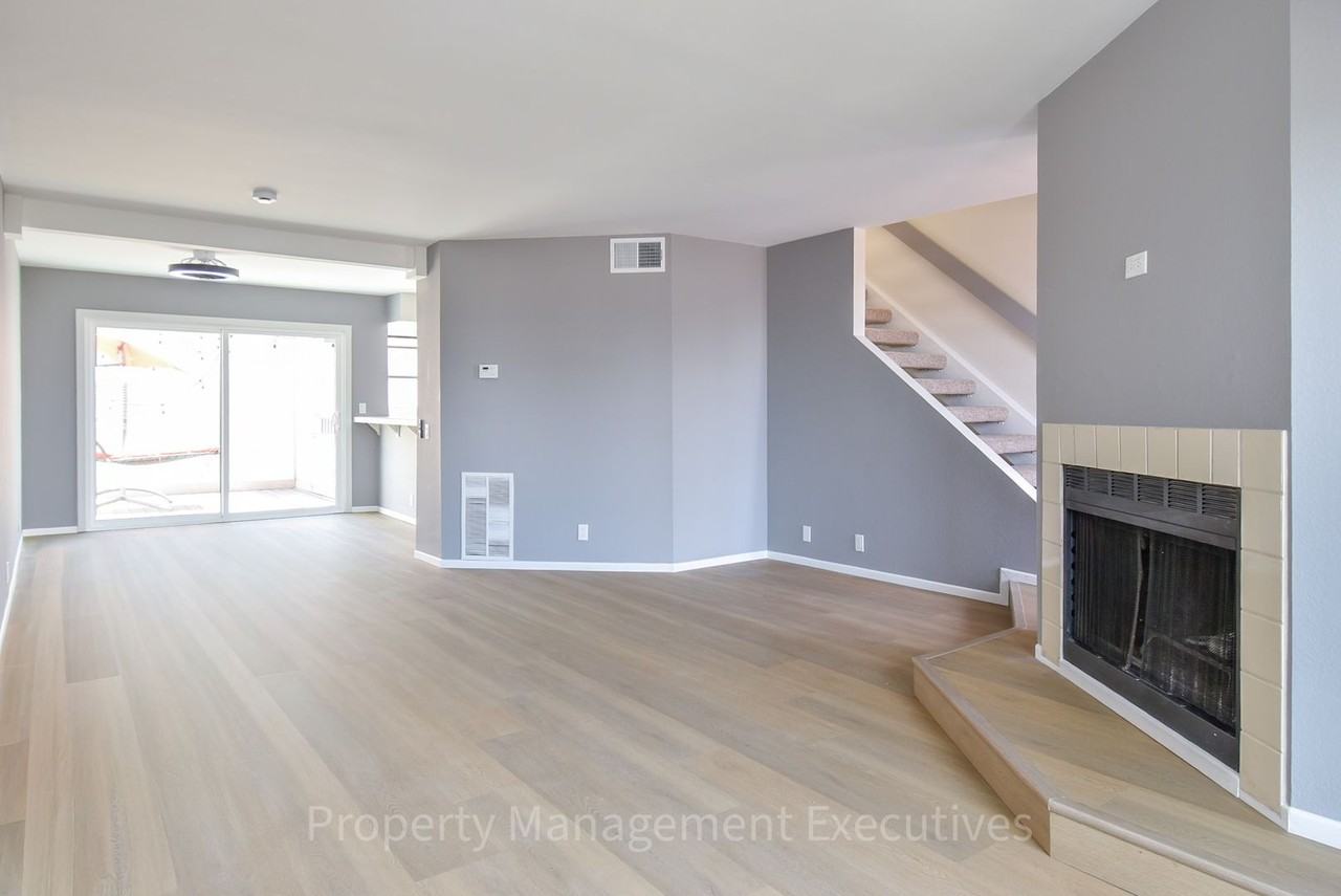 3444 Pringle St #15 - Photo 5 of 32