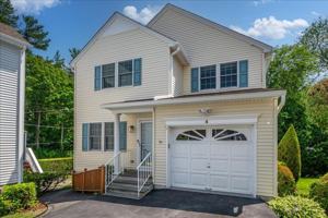 featured image of 4 Lakeside Dr