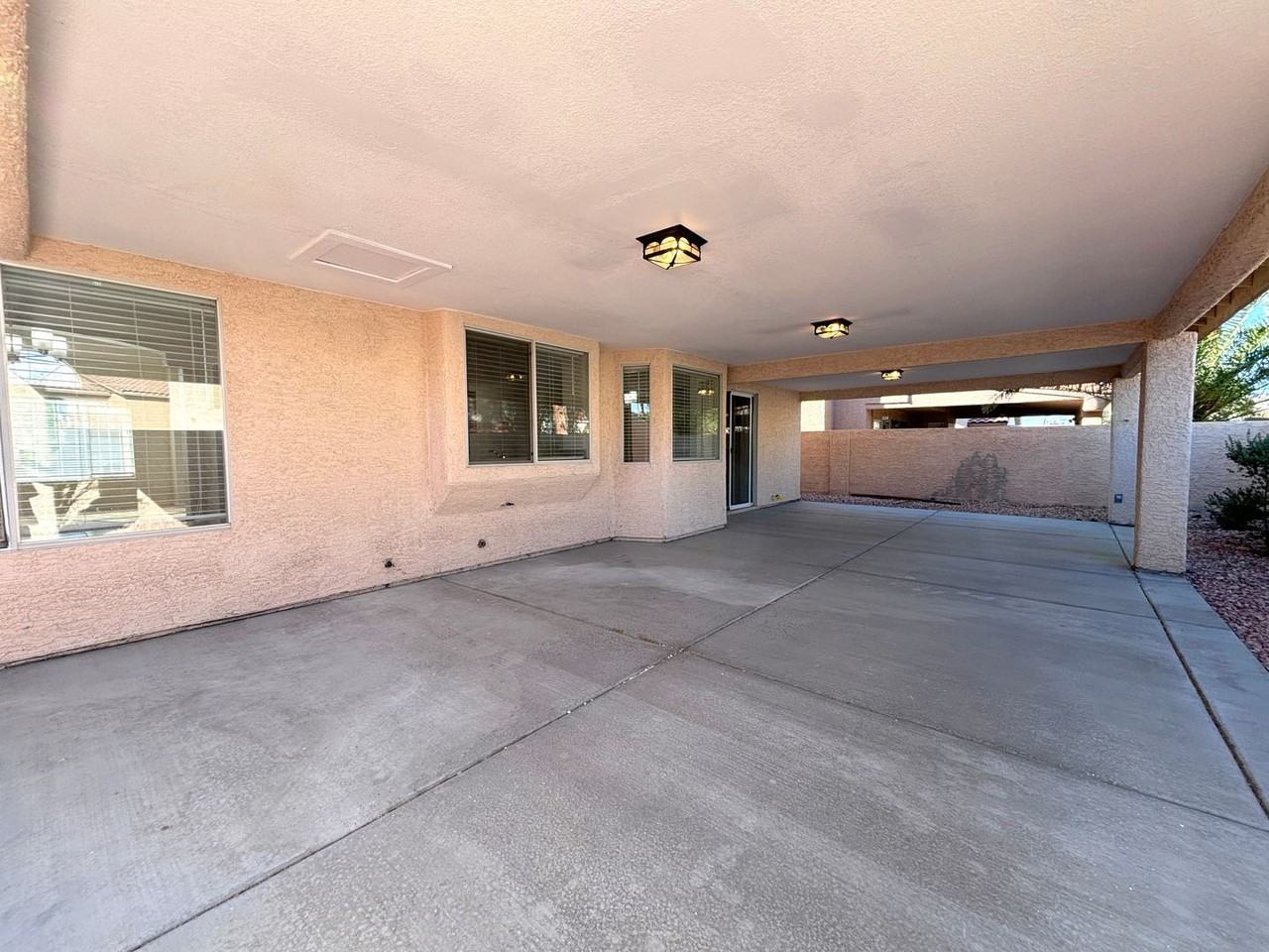 1724 Mexican Poppy St - Photo 4 of 27