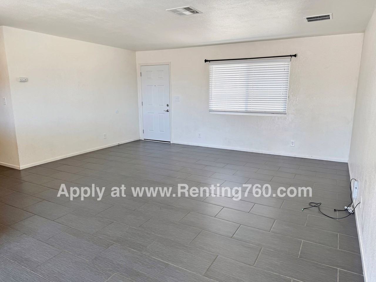 5323 Cahuilla Ave - Photo 2 of 33