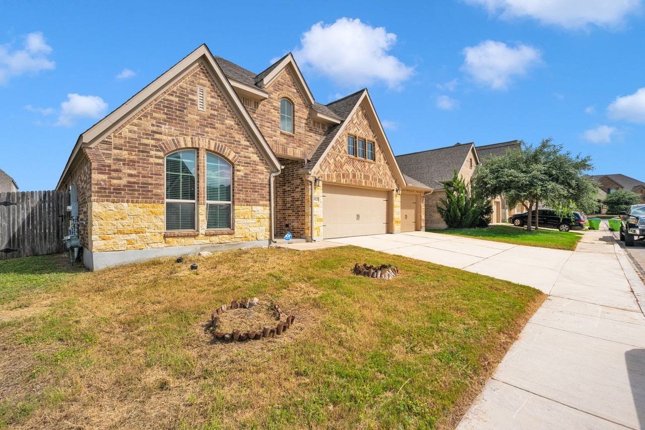 8823 Haystack Rd - Photo 2 of 25