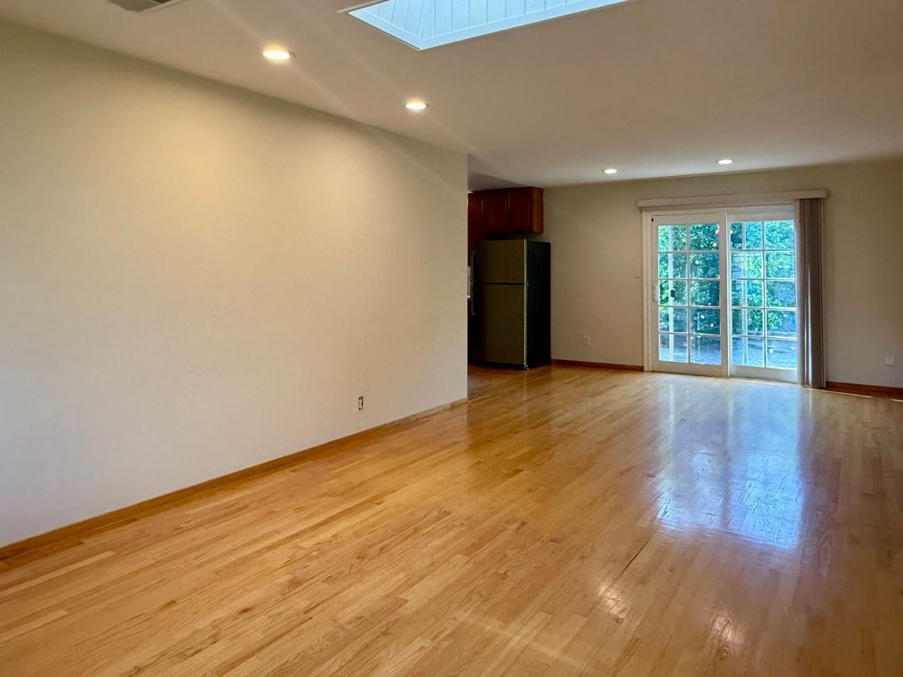 4501 Alex Dr - Photo 5 of 14