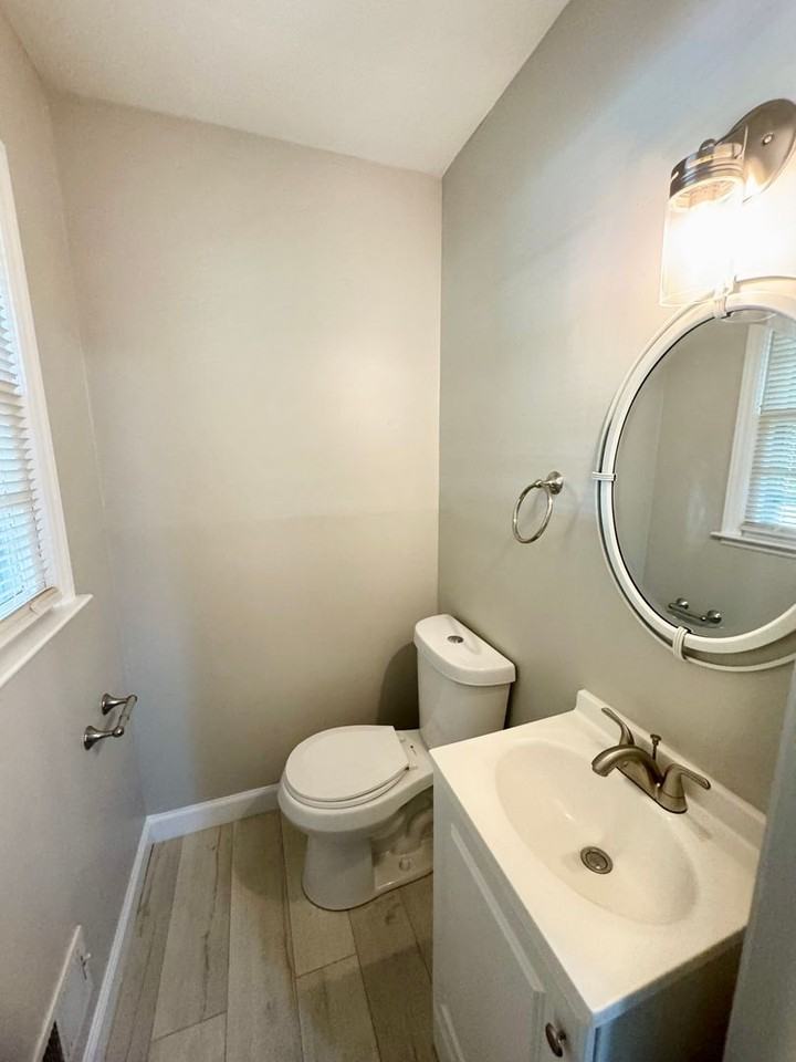 505 Locust Ln - Photo 7 of 9
