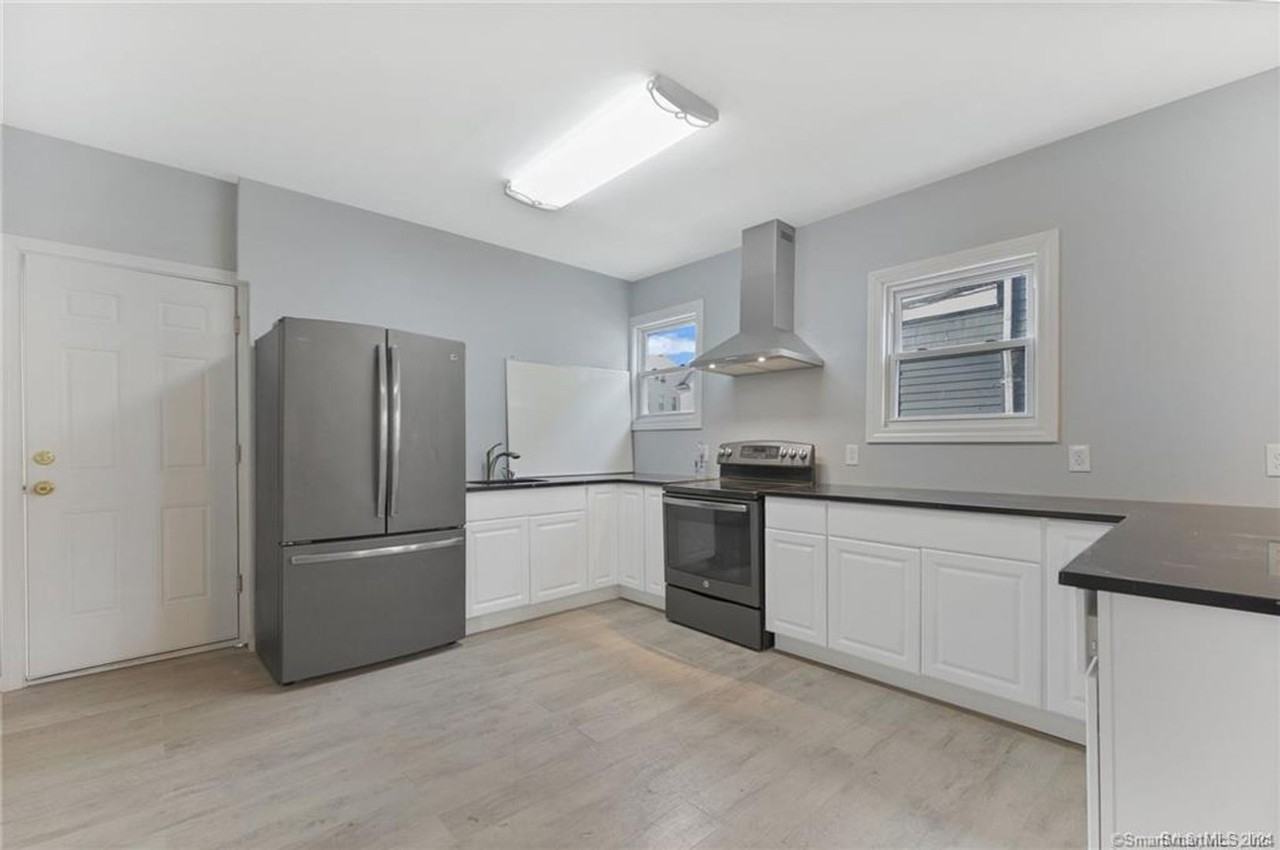 214 Westland St - Photo 3 of 10