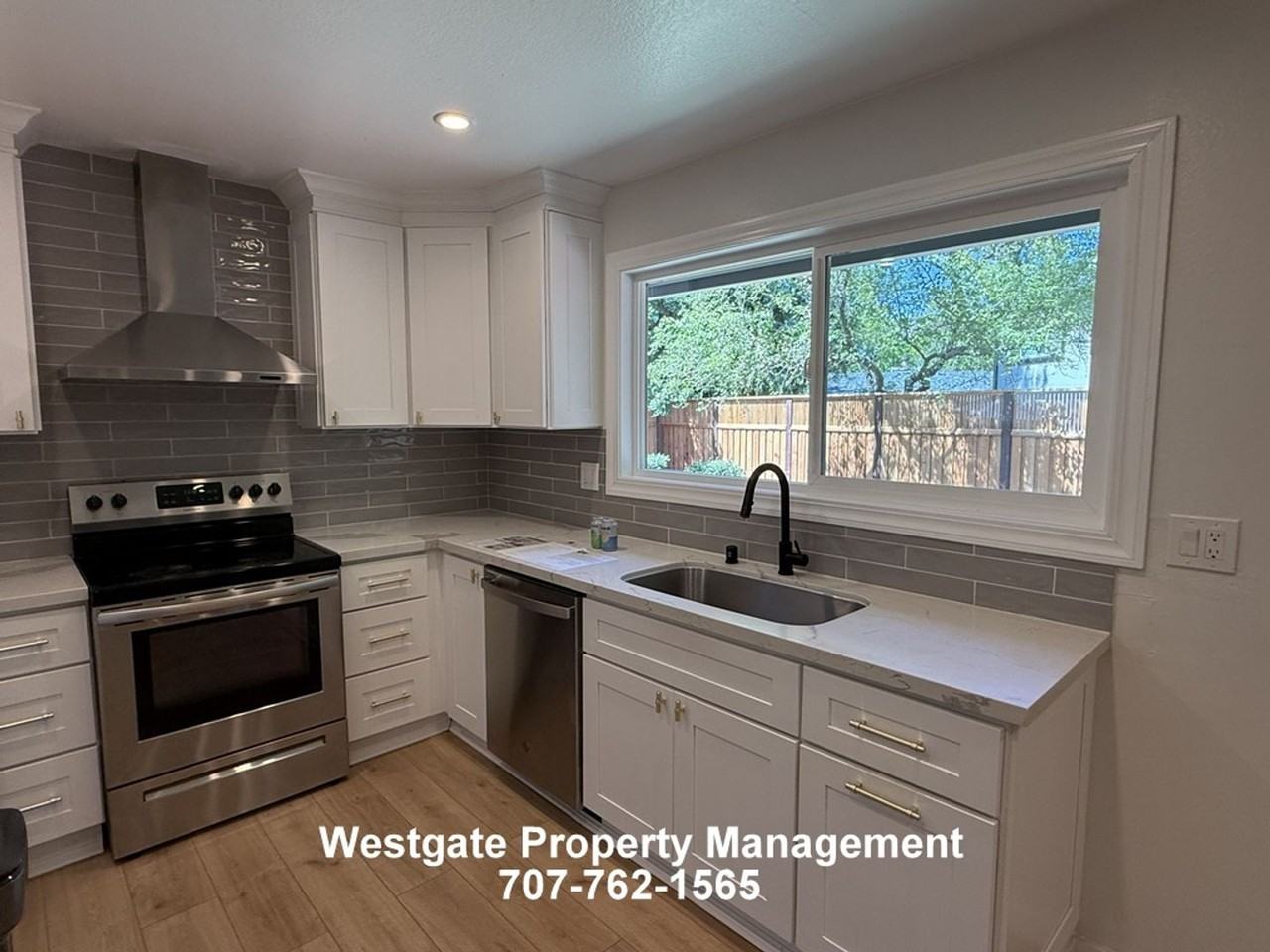 4367 Gloria Ct - Photo 4 of 21