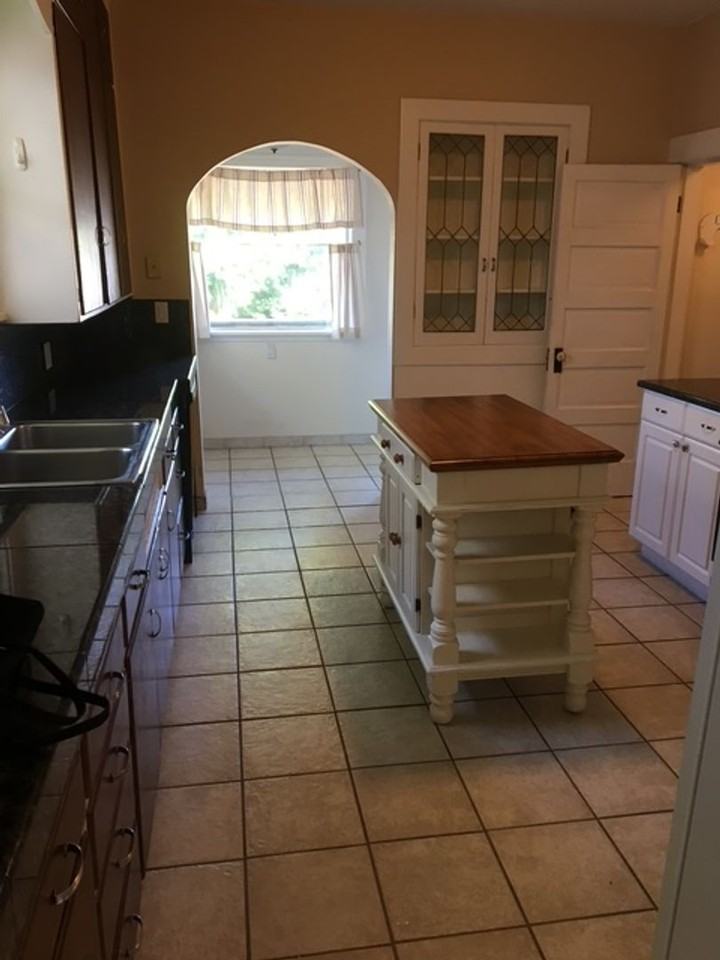 2517 1st Ave W - Photo 4 of 10