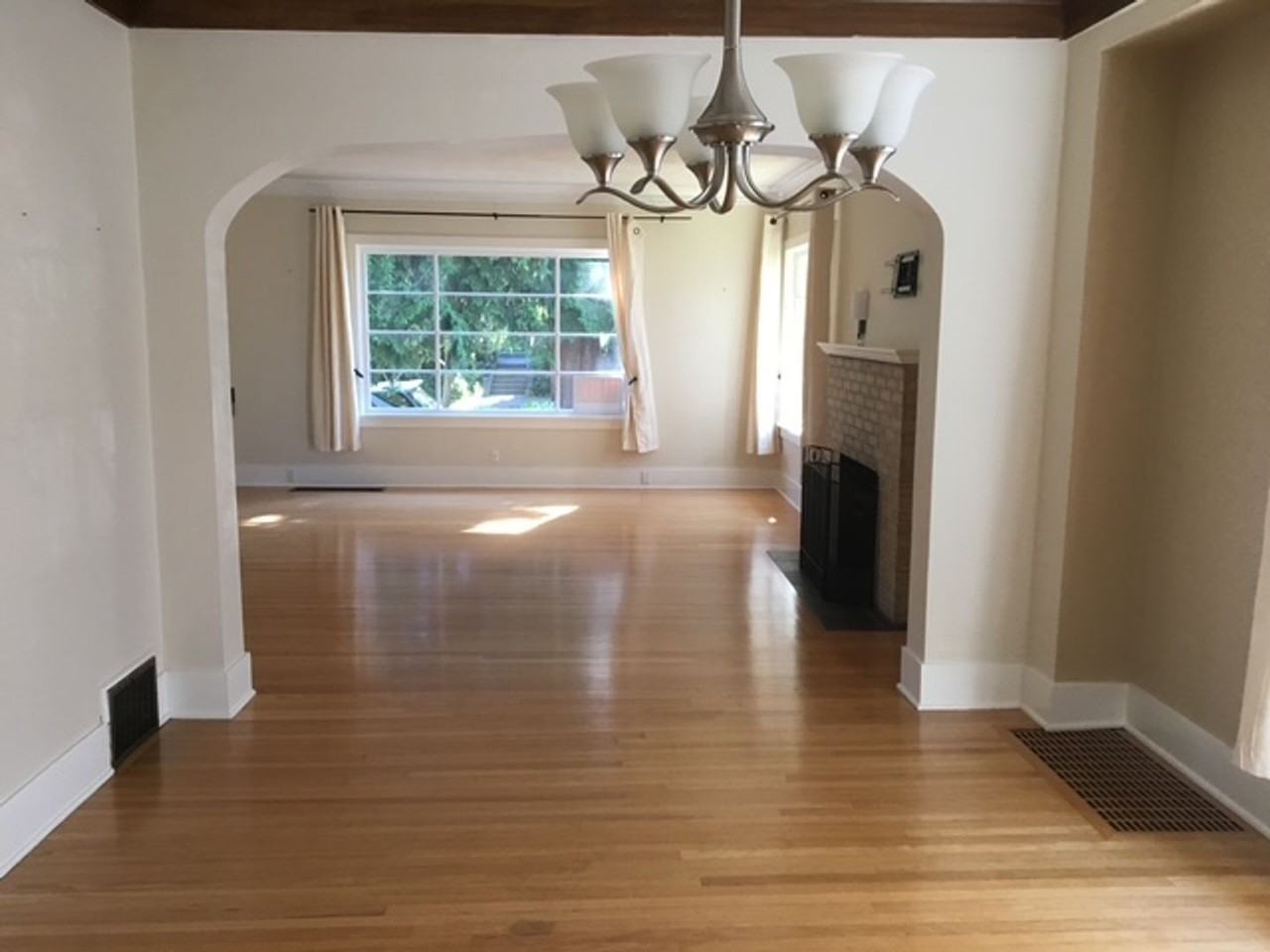 2517 1st Ave W - Photo 5 of 10