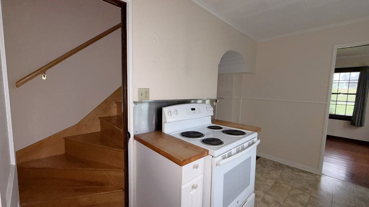 13497 Center Rd - Photo 6 of 26