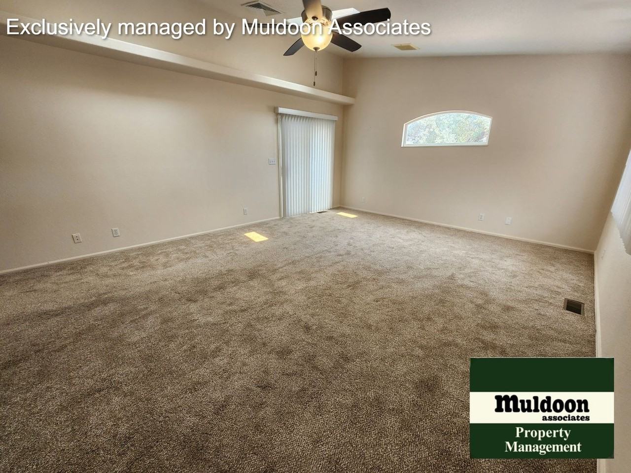 955 S Kyle Ln - Photo 2 of 15