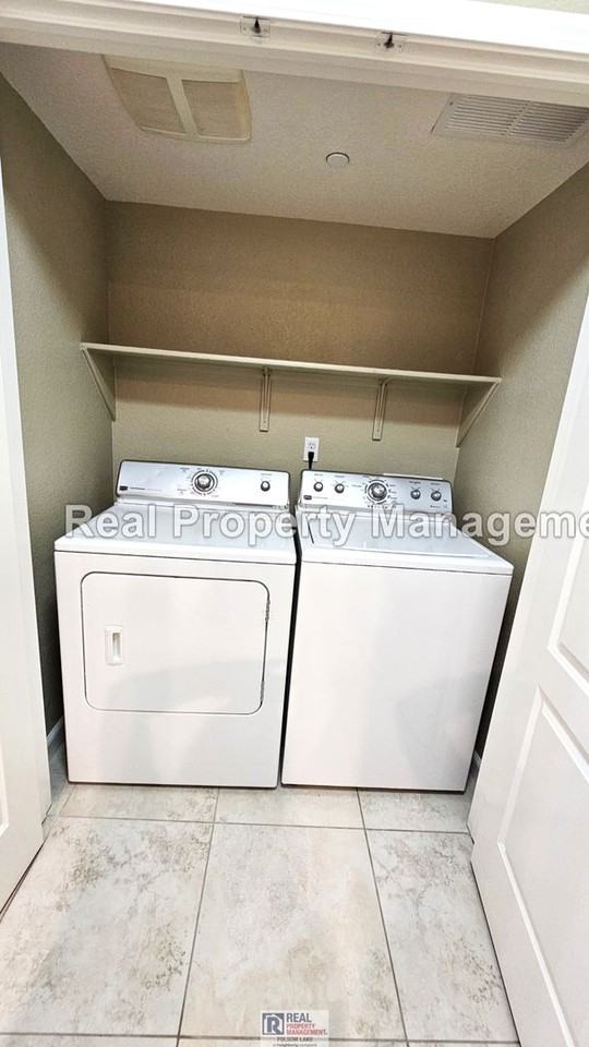 303 Cezanne Ln - Photo 6 of 22