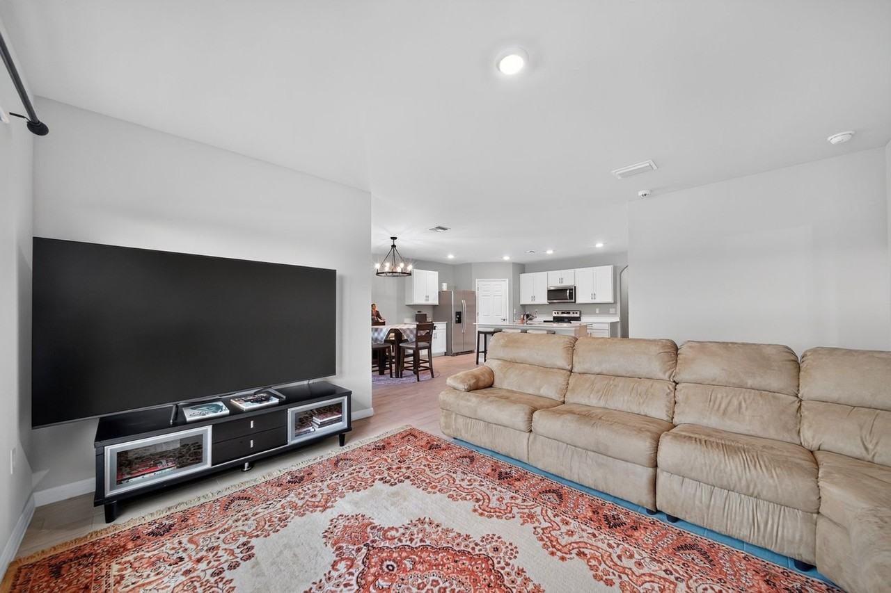 16825 Pink Coral Path - Photo 5 of 41