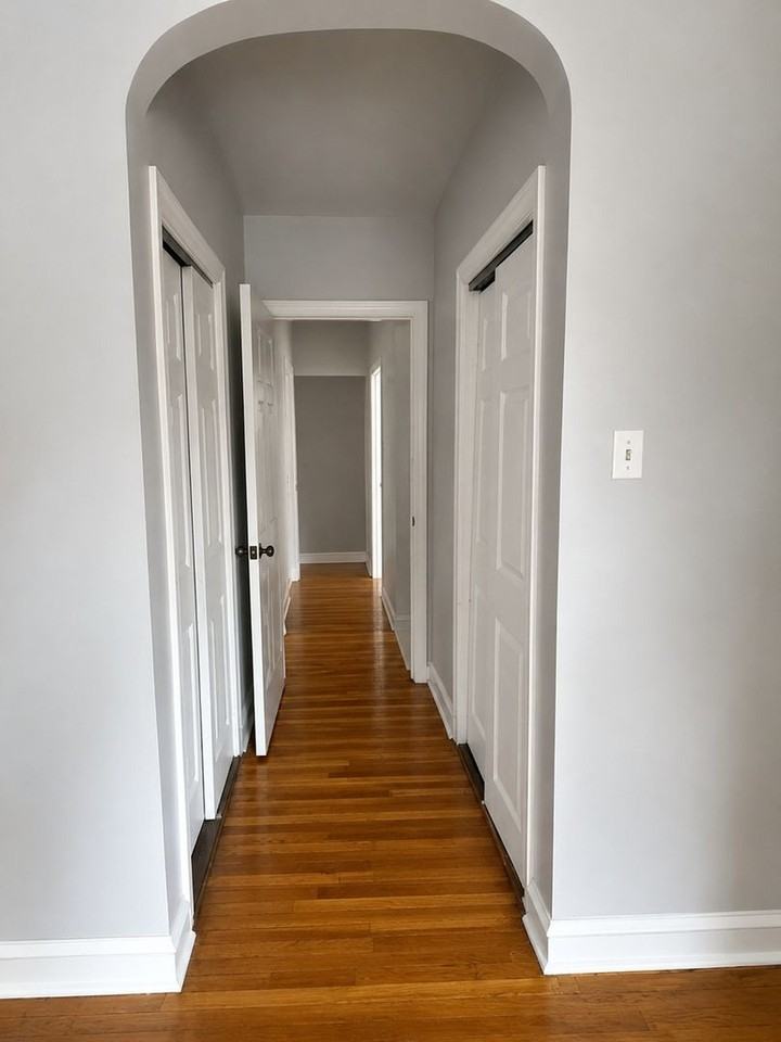 712 E Upsal St - Photo 6 of 11