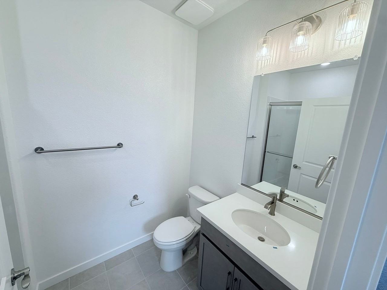 338 E Beatrice Ave - Photo 5 of 26