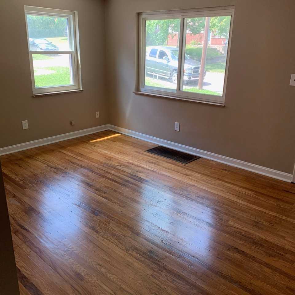 2180 Townhill Dr - Photo 5 of 42