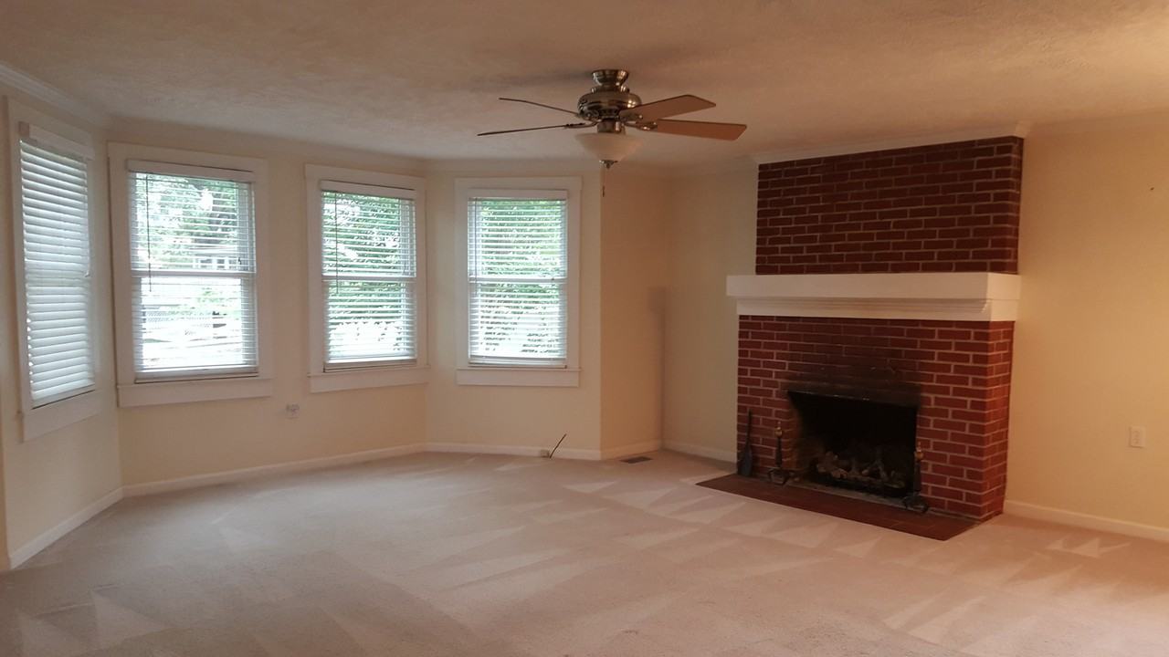 736 Rosedale St - Photo 3 of 6