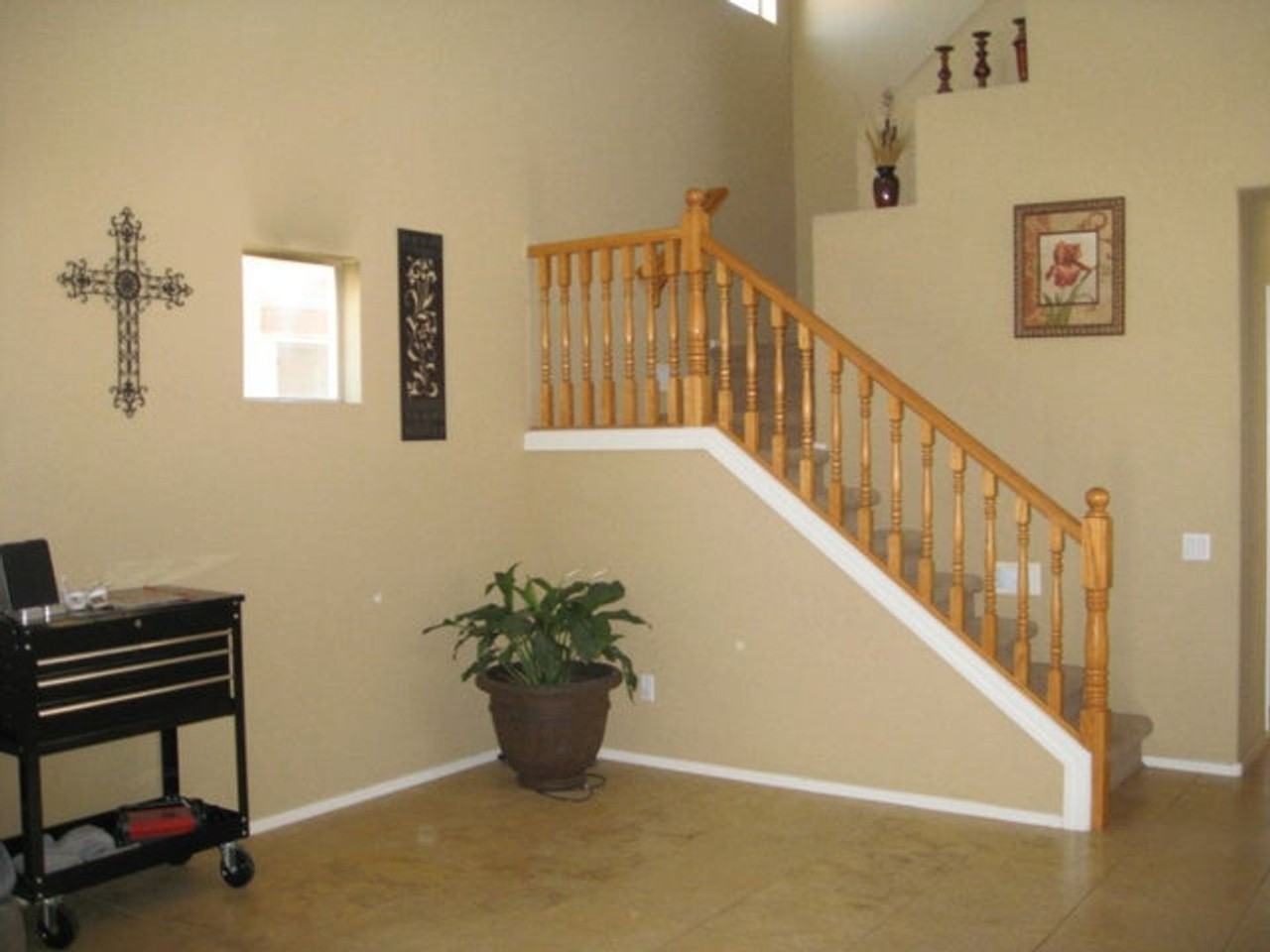 9138 W Cypress St - Photo 2 of 6