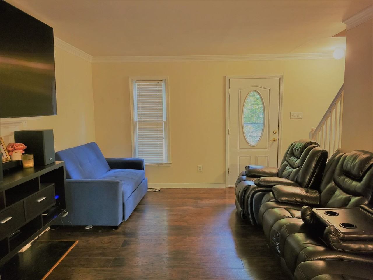 10129 Natural Bridge Rd - Photo 2 of 12