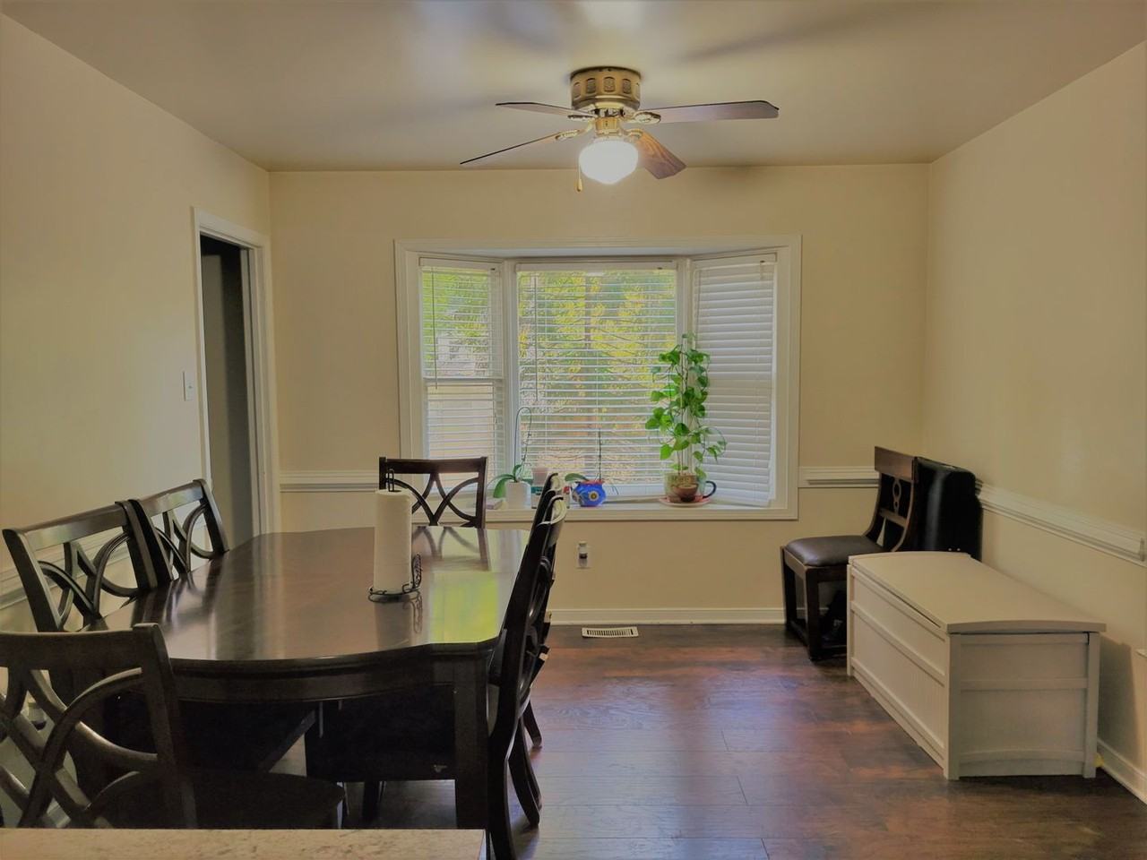 10129 Natural Bridge Rd - Photo 4 of 12