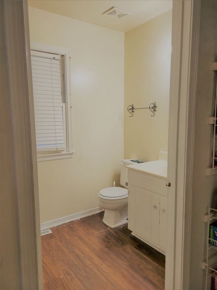 10129 Natural Bridge Rd - Photo 6 of 12