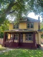 featured image of 11704 Thornwood Ave