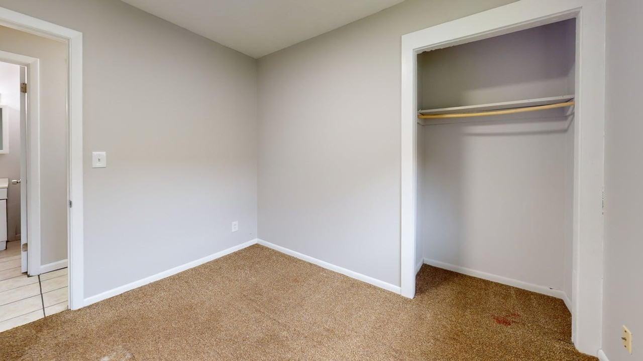 583 Chittenden St - Photo 6 of 14