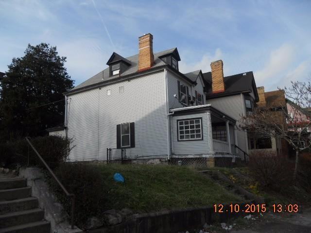 1210 Margaret St #1 - Photo 2 of 17