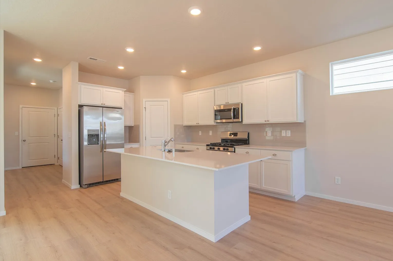 24467 E Feather Loop - Photo 3 of 26